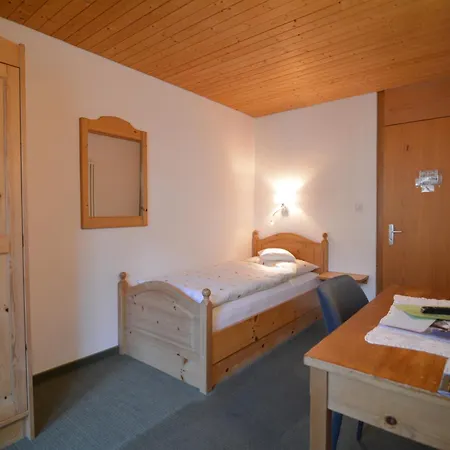 Bela Riva 3*