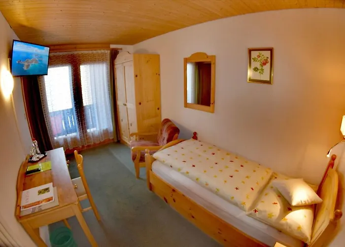 Bela Riva Савоньин